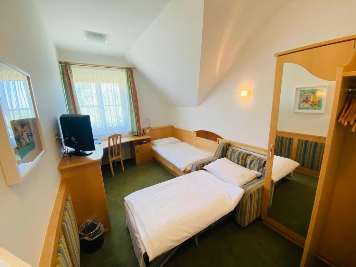 Hotel Stich Manhartsbrunn Exterior photo